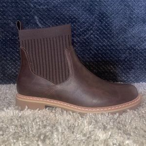 New Corkys Brown Cabin Fever Bootie